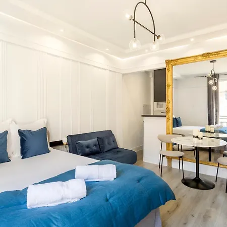 Square Villaret شقة فندقية 4*