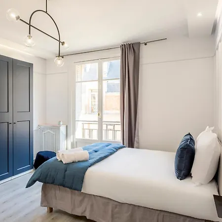 Square Villaret شقة فندقية 4*