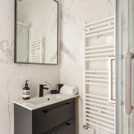 Square Villaret شقة فندقية