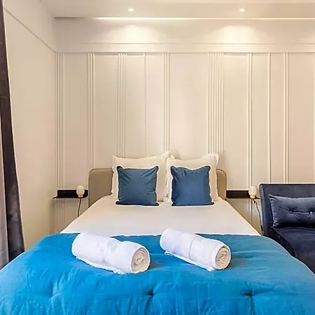 Square Villaret 4* Paris