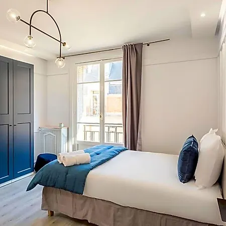 Aparthotel Square Villaret 4*