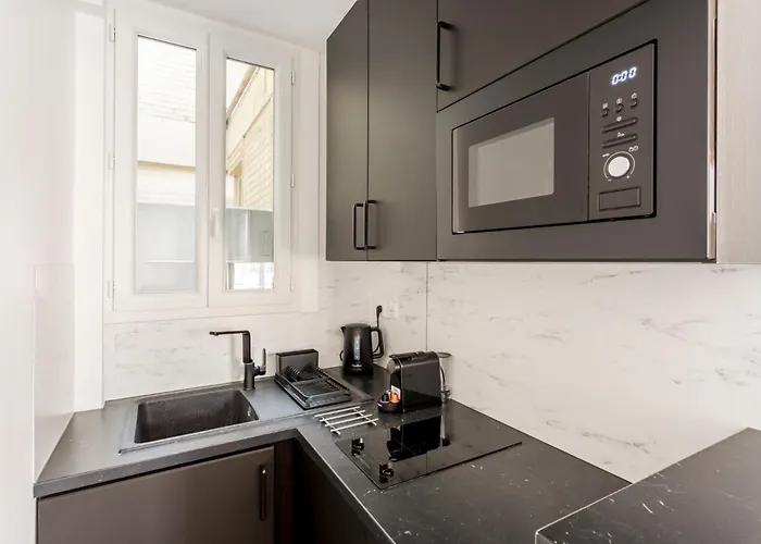 Aparthotel Square Villaret 4*